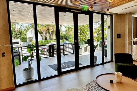 Condominio en venta en Miami Beach, Florida, 1 dormitorio, 68.56 m2 № 1327805 - foto 7