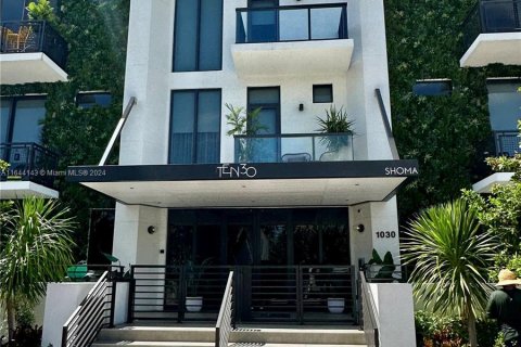 Condominio en venta en Miami Beach, Florida, 1 dormitorio, 68.56 m2 № 1327805 - foto 1