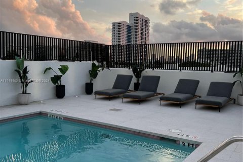 Condominio en venta en Miami Beach, Florida, 1 dormitorio, 68.56 m2 № 1327805 - foto 25