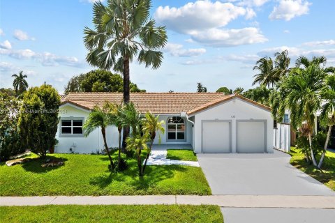 Villa ou maison à vendre à Fort Lauderdale, Floride: 3 chambres, 209.4 m2 № 958521 - photo 1