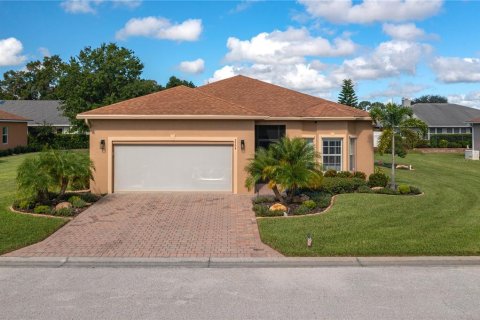 Villa ou maison à vendre à Winter Haven, Floride: 3 chambres, 156.73 m2 № 1351139 - photo 1