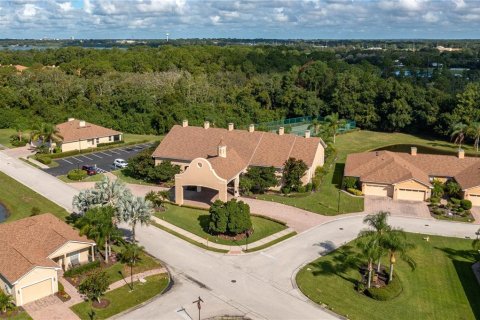 Villa ou maison à vendre à Winter Haven, Floride: 3 chambres, 156.73 m2 № 1351139 - photo 2