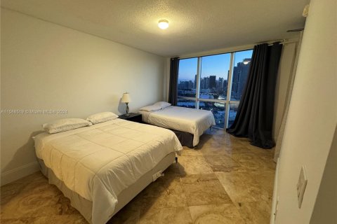 Condominio en venta en Miami, Florida, 2 dormitorios, 97.36 m2 № 1181253 - foto 4