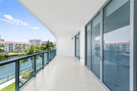 Copropriété à vendre à Aventura, Floride: 3 chambres, 207.92 m2 № 1181294 - photo 18