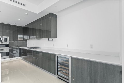 Condo in Aventura, Florida, 3 bedrooms  № 1181294 - photo 13