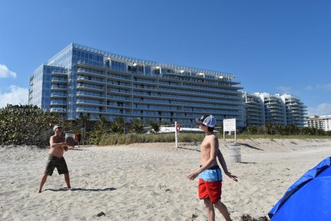 Condominio en venta en Surfside, Florida, 3 dormitorios, 150.5 m2 № 1181292 - foto 29