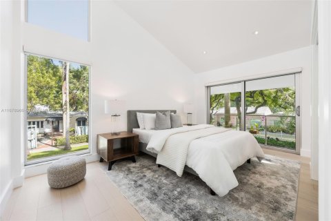 Casa en venta en Miami, Florida, 4 dormitorios, 300.72 m2 № 1410891 - foto 24