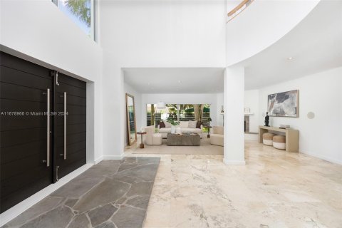 Casa en venta en Miami, Florida, 4 dormitorios, 300.72 m2 № 1410891 - foto 5