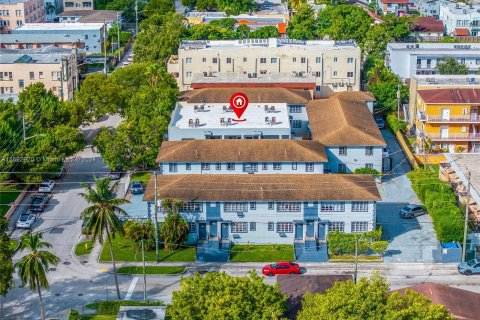 Propiedad comercial en venta en Miami, Florida № 1441621 - foto 24