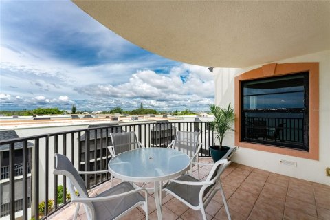 Condominio en venta en Englewood, Florida, 4 dormitorios, 379.97 m2 № 541264 - foto 28