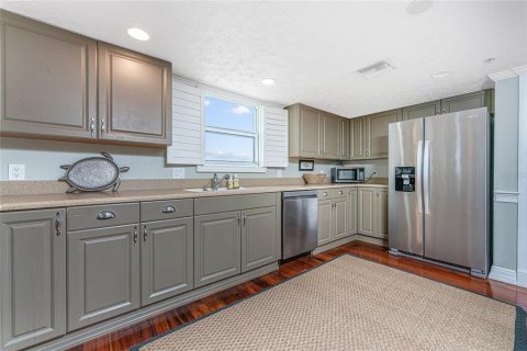 Condominio en venta en Englewood, Florida, 4 dormitorios, 379.97 m2 № 541264 - foto 16