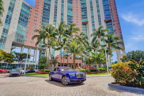 Condo in Aventura, Florida, 3 bedrooms  № 1011281 - photo 17