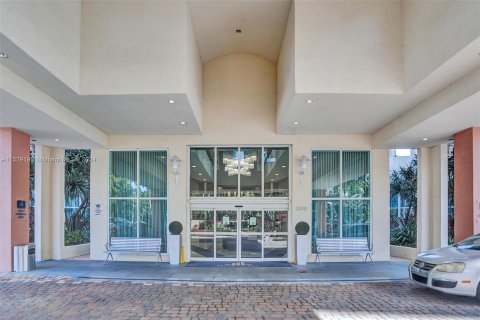 Copropriété à vendre à Aventura, Floride: 3 chambres, 197.88 m2 № 1011281 - photo 19