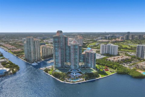 Condo in Aventura, Florida, 3 bedrooms  № 1011281 - photo 27