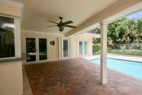 House in Boca Raton, Florida 4 bedrooms, 170.94 sq.m. № 1077501 - photo 9