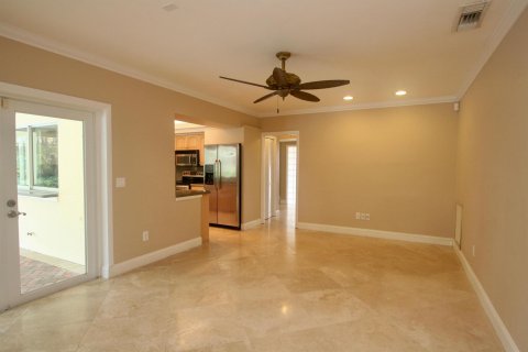 House in Boca Raton, Florida 4 bedrooms, 170.94 sq.m. № 1077501 - photo 26