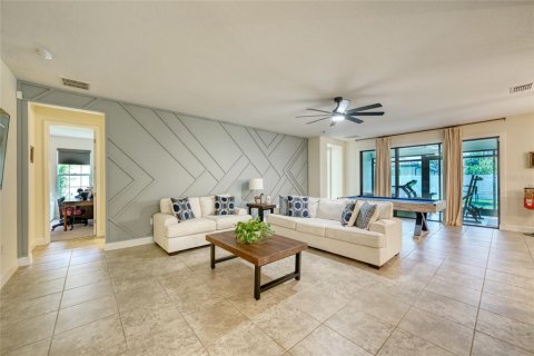 Villa ou maison à vendre à Kissimmee, Floride: 4 chambres, 253.34 m2 № 1313521 - photo 18