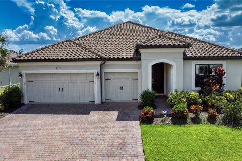 House in BELLALAGO in Kissimmee, Florida 4 bedrooms, 253.34 sq.m. № 1313521 - photo 1