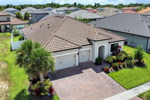 Villa ou maison à vendre à Kissimmee, Floride: 4 chambres, 253.34 m2 № 1313521 - photo 3