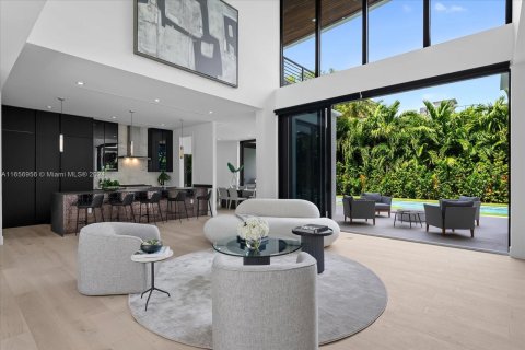 Villa ou maison à vendre à Miami Beach, Floride: 5 chambres, 444.17 m2 № 1372468 - photo 3