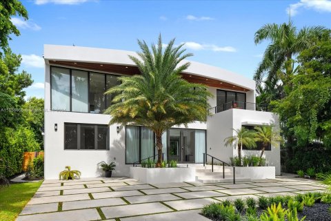 House in Miami Beach, Florida 5 bedrooms, 444.17 sq.m. № 1372468 - photo 2