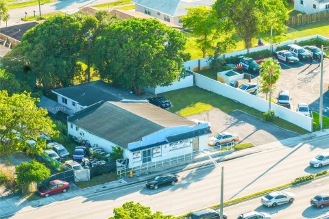 Immobilier commercial à vendre à West Park, Floride № 818331 - photo 10