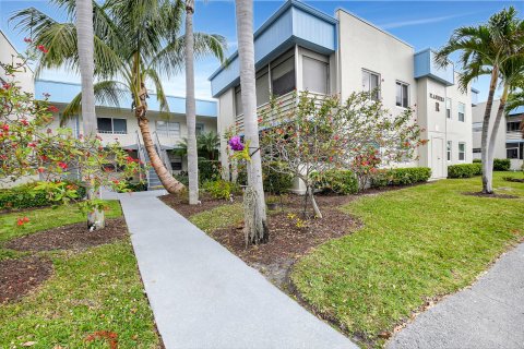 Copropriété à vendre à Delray Beach, Floride: 2 chambres, 85.47 m2 № 1005136 - photo 2