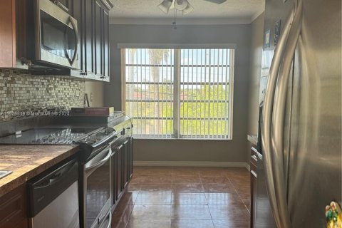 Copropriété à vendre à Tamarac, Floride: 2 chambres, 99.41 m2 № 1160571 - photo 6