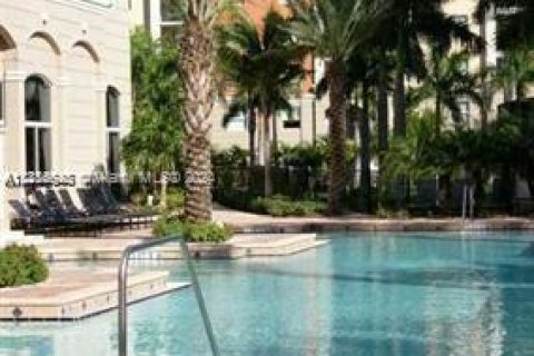 Condominio en venta en Sunny Isles Beach, Florida, 1 dormitorio, 66.43 m2 № 1160568 - foto 19