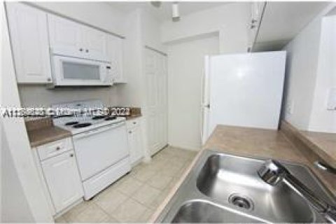 Condominio en venta en Sunny Isles Beach, Florida, 1 dormitorio, 66.43 m2 № 1160568 - foto 12