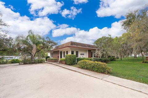 Immobilier commercial à vendre à Bartow, Floride: 127.65 m2 № 1110765 - photo 2