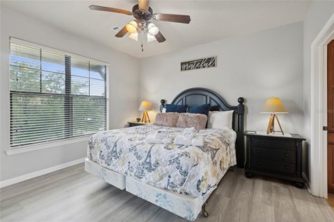 Condo in Davenport, Florida, 4 bedrooms  № 1313523 - photo 23