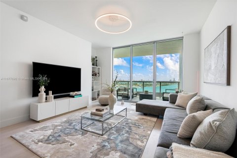 Condominio en venta en Miami, Florida, 2 dormitorios, 159.05 m2 № 1428464 - foto 4