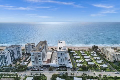 Copropriété à vendre à Pompano Beach, Floride: 2 chambres, 141.21 m2 № 1178392 - photo 3