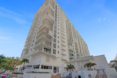 Copropriété à vendre à Pompano Beach, Floride: 2 chambres, 141.21 m2 № 1178392 - photo 12