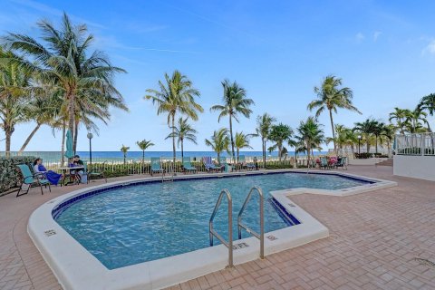 Copropriété à vendre à Pompano Beach, Floride: 2 chambres, 141.21 m2 № 1178392 - photo 8