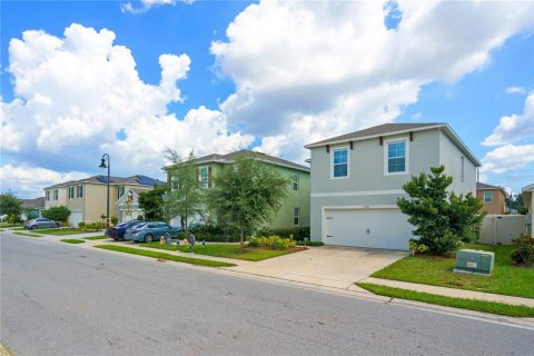 House in Davenport, Florida 4 bedrooms, 193.05 sq.m. № 1376796 - photo 30