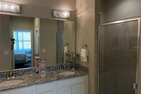 Condo in Bradenton, Florida, 2 bedrooms  № 311121 - photo 27