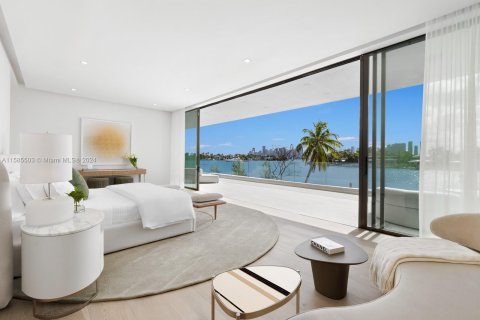 Villa ou maison à vendre à Miami Beach, Floride: 5 chambres, 537.63 m2 № 1171711 - photo 19