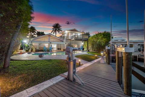 Villa ou maison à vendre à Riviera Beach, Floride: 4 chambres, 278.34 m2 № 890308 - photo 3