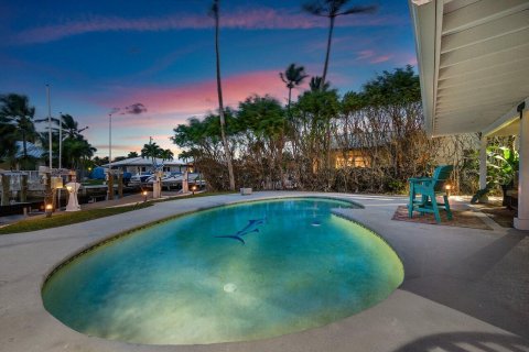 Villa ou maison à vendre à Riviera Beach, Floride: 4 chambres, 278.34 m2 № 890308 - photo 5