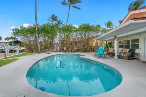 Villa ou maison à vendre à Riviera Beach, Floride: 4 chambres, 278.34 m2 № 890308 - photo 22