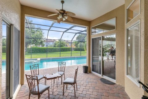 Casa en venta en Davenport, Florida, 6 dormitorios, 310.48 m2 № 1301408 - foto 27