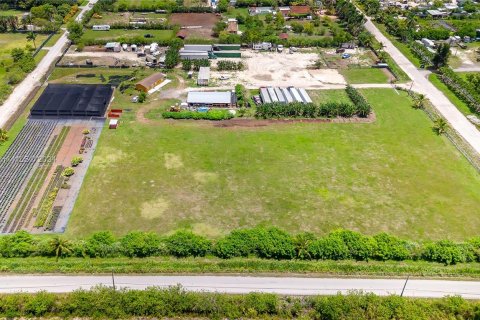 Commercial property in Miami, Florida № 1220781 - photo 8