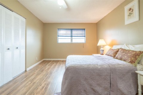 Condo in Lauderhill, Florida, 1 bedroom  № 821110 - photo 27