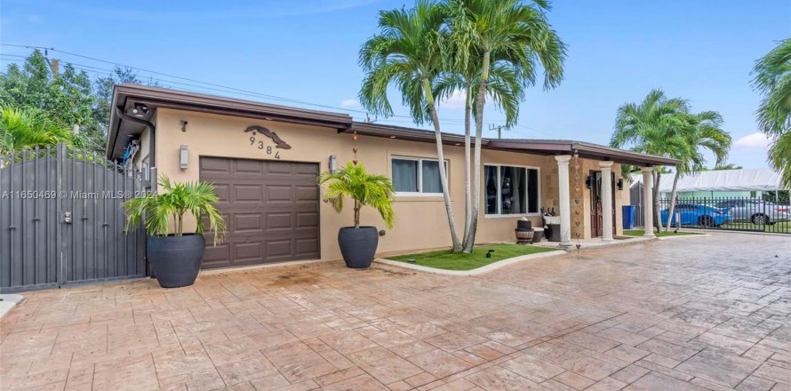 Casa en Cutler Bay, Florida 5 dormitorios, 193.61 m2 № 1351622