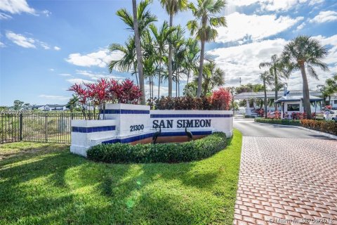 Villa ou maison à louer à Miami, Floride: 3 chambres, 172.24 m2 № 1351747 - photo 1