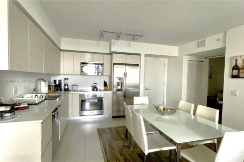 Condominio en venta en Miami, Florida, 1 dormitorio, 67.82 m2 № 1351625 - foto 12