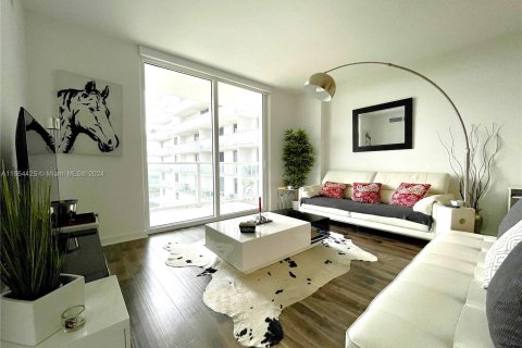 Condominio en venta en Miami, Florida, 1 dormitorio, 67.82 m2 № 1351625 - foto 8