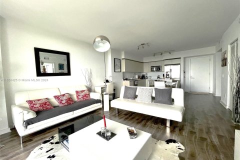 Condominio en venta en Miami, Florida, 1 dormitorio, 67.82 m2 № 1351625 - foto 9